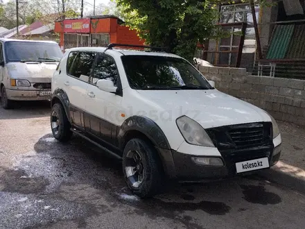 SsangYong Rexton 2001 года за 2 555 555 тг. в Алматы