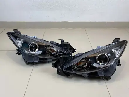 Фара Mazda 3 за 1 000 тг. в Астана
