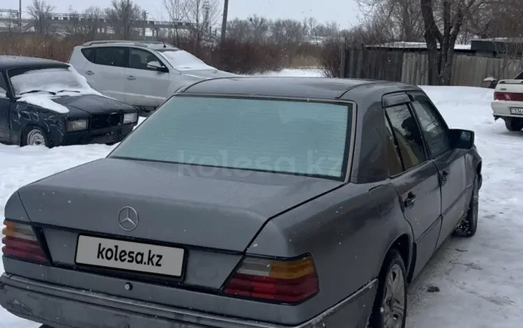 Mercedes-Benz E 200 1990 годаfor1 400 000 тг. в Караганда