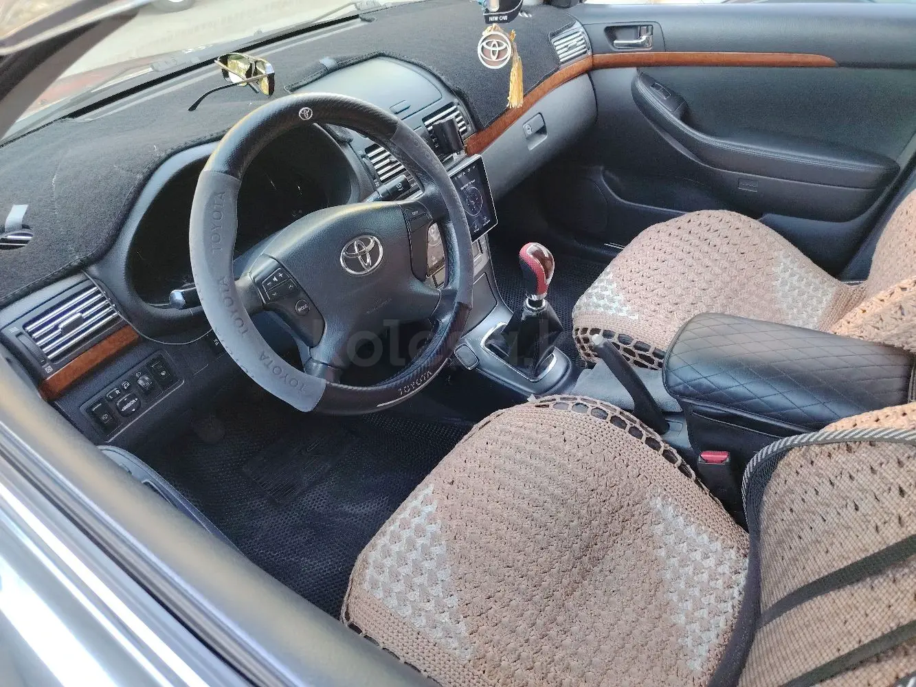Toyota Avensis, 2006