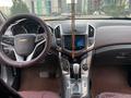 Chevrolet Cruze 2013 годаүшін5 300 000 тг. в Караганда – фото 4