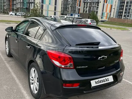 Chevrolet Cruze 2013 года за 5 300 000 тг. в Караганда – фото 3