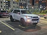 Toyota 4Runner 2015 года за 13 200 000 тг. в Алматы – фото 2