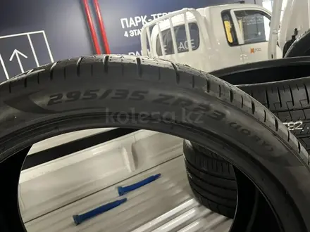 Комплект колес Pirelli P Zero 295/35 R23/335/30 R23 за 750 000 тг. в Алматы – фото 3