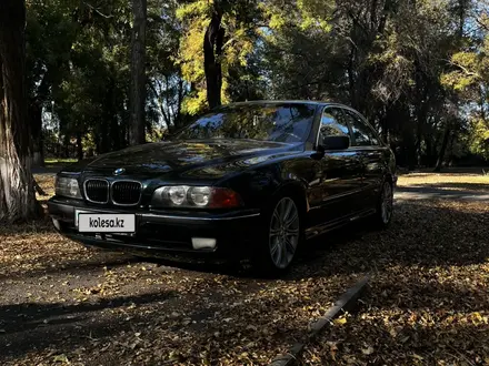 BMW 528 1997 года за 3 000 000 тг. в Шымкент – фото 2