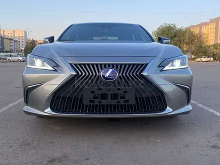 Lexus ES 300h 2019 года за 20 000 000 тг. в Алматы – фото 8