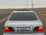 Mercedes-Benz E 320 2001 года за 5 200 000 тг. в Жанаозен – фото 2