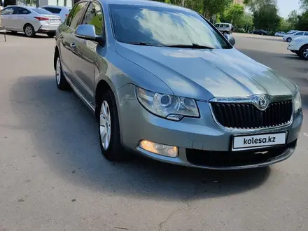 Skoda Superb 2012 года за 5 000 000 тг. в Астана – фото 11