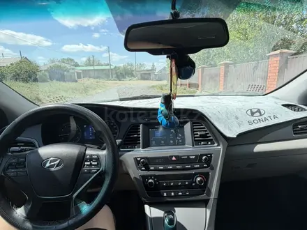 Hyundai Sonata 2017 года за 3 500 000 тг. в Актобе – фото 20