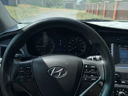 Hyundai Sonata 2017 года за 3 500 000 тг. в Актобе – фото 23