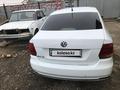 Volkswagen Polo 2015 годаүшін2 100 000 тг. в Атырау – фото 2