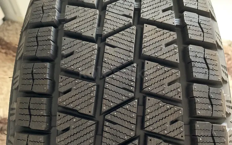 215/55R18 Sailun Ice Blazer Arctik SUV за 41 500 тг. в Алматы
