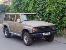 Nissan Patrol, 1992