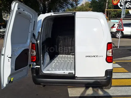 Toyota ProAce Verso 2024 года за 19 300 000 тг. в Алматы – фото 22