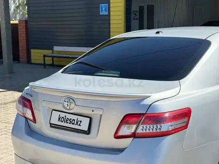 Toyota Camry 2011 года за 4 400 000 тг. в Уральск – фото 3