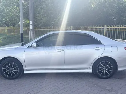 Toyota Camry 2011 года за 4 400 000 тг. в Уральск – фото 13