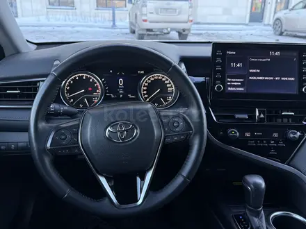 Toyota Camry 2023 года за 15 900 000 тг. в Караганда – фото 10