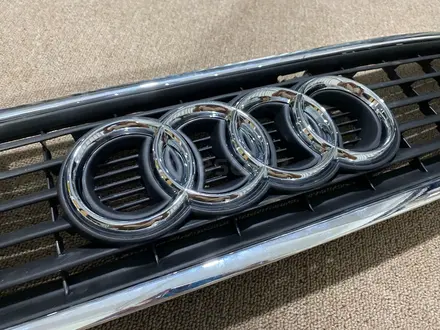 Решётка радиатора — Audi A6 C5 2001-2005 за 8 000 тг. в Алматы – фото 3