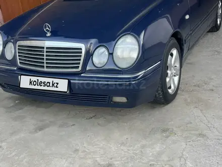 Mercedes-Benz E 230 1998 года за 2 100 000 тг. в Шымкент – фото 13