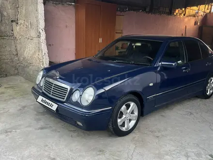 Mercedes-Benz E 230 1998 года за 2 100 000 тг. в Шымкент – фото 14