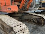 Hitachi  Гусеничные 1998 года за 12 000 000 тг. в Актау