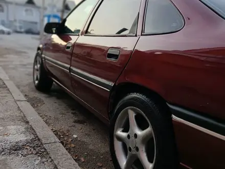 Opel Vectra 1993 года за 1 300 000 тг. в Туркестан – фото 4