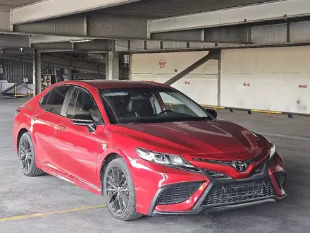 Toyota Camry 2021 года за 12 500 000 тг. в Алматы