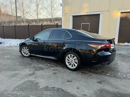 Toyota Camry 2023 года за 17 700 000 тг. в Костанай – фото 28