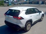 Toyota RAV4 2023 годаүшін18 200 000 тг. в Семей – фото 3