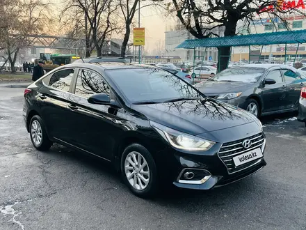 Hyundai Accent 2018 года за 7 200 000 тг. в Алматы – фото 2