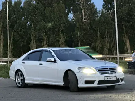 Mercedes-Benz S 550 2006 годаүшін8 000 000 тг. в Алматы – фото 4