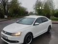 Volkswagen Jetta 2012 годаүшін4 500 000 тг. в Шымкент