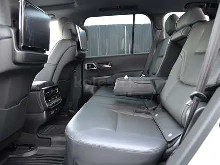 Toyota Land Cruiser Premium+ 2025 года за 71 890 000 тг. в Шымкент – фото 11