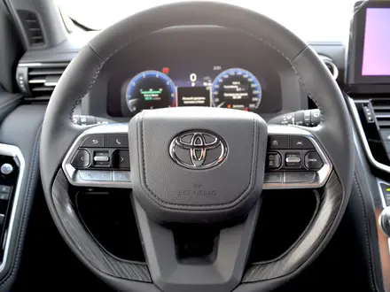 Toyota Land Cruiser Premium+ 2025 года за 71 890 000 тг. в Шымкент – фото 13