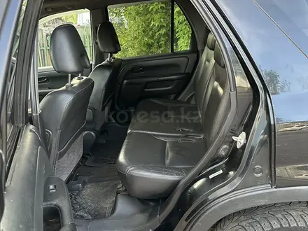 Honda CR-V 2005 года за 4 500 000 тг. в Усть-Каменогорск – фото 15