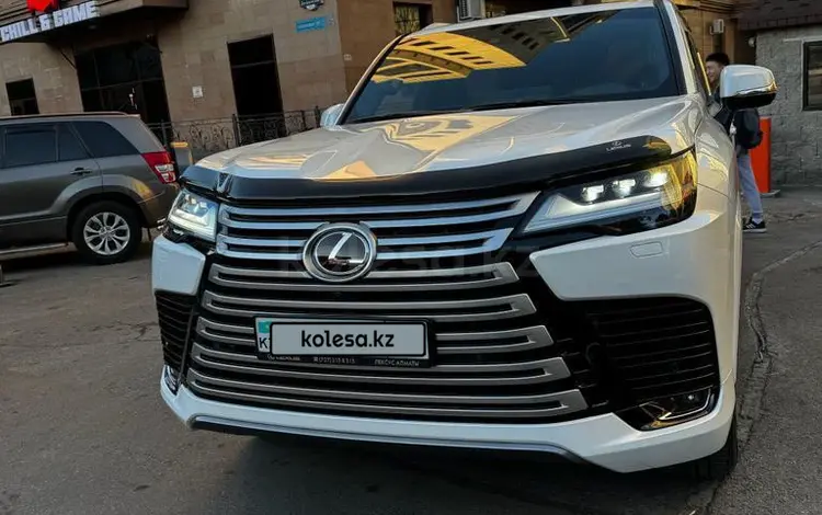 Lexus LX 600 2022 годаfor82 000 000 тг. в Алматы