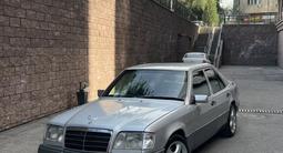 Mercedes-Benz E 320 1995 годаүшін2 650 000 тг. в Алматы