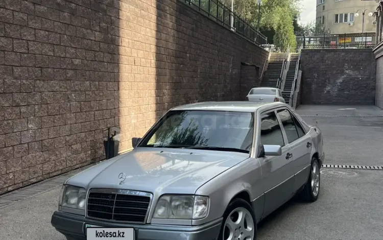 Mercedes-Benz E 320 1995 годаүшін2 650 000 тг. в Алматы