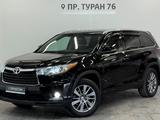 Toyota Highlander Luxe 2014 года за 15 190 000 тг. в Астана