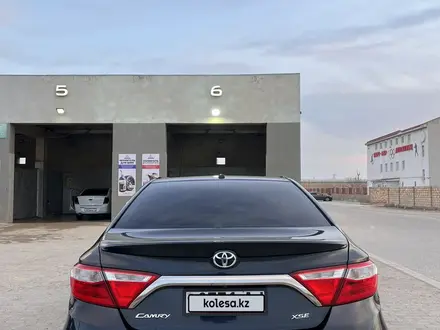 Toyota Camry 2017 года за 7 200 000 тг. в Актау – фото 4