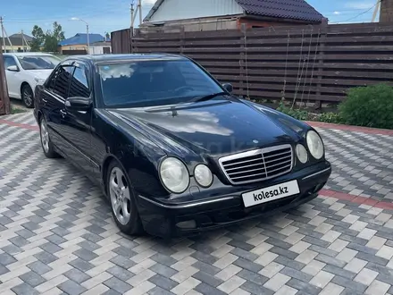 Mercedes-Benz E 200 2001 года за 4 900 000 тг. в Астана – фото 12