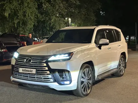 Lexus LX 600 2024 года за 74 000 000 тг. в Алматы – фото 2