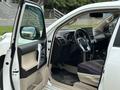 Toyota Land Cruiser Prado 2013 года за 14 350 000 тг. в Актобе – фото 11