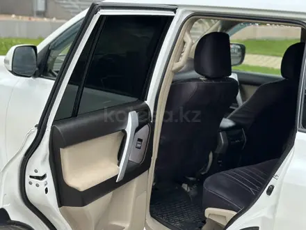Toyota Land Cruiser Prado 2013 года за 14 350 000 тг. в Актобе – фото 13