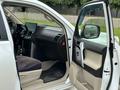 Toyota Land Cruiser Prado 2013 года за 14 350 000 тг. в Актобе – фото 17