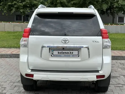 Toyota Land Cruiser Prado 2013 года за 14 350 000 тг. в Актобе – фото 8