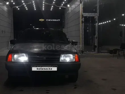 ВАЗ (Lada) 21099 2003 года за 800 000 тг. в Шымкент – фото 2