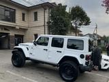 Jeep Wrangler 2019 года за 27 000 000 тг. в Алматы – фото 3