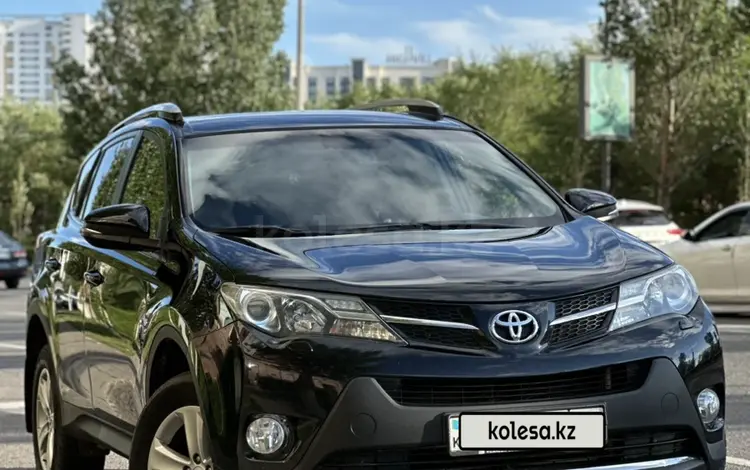 Toyota RAV4 2014 годаүшін9 950 000 тг. в Астана