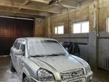 Hyundai Tucson 2008 годаүшін5 000 000 тг. в Актобе – фото 2